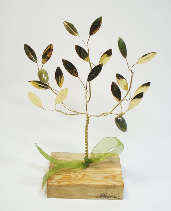 Handmade bronze olivetree in wood